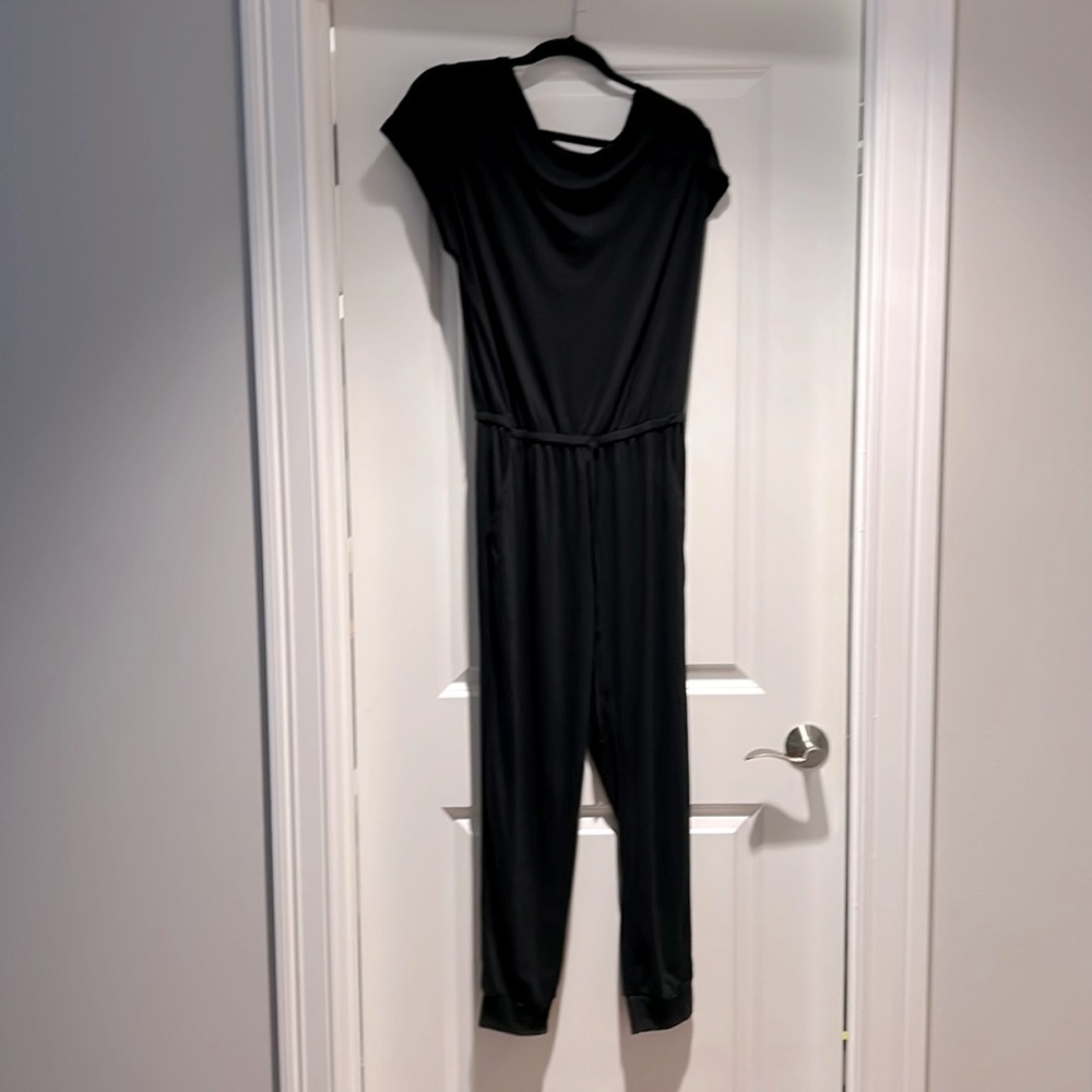 BRAND NEW black casual jumper